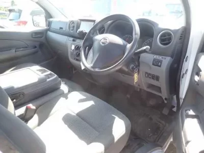 Nissan CARAVAN VAN