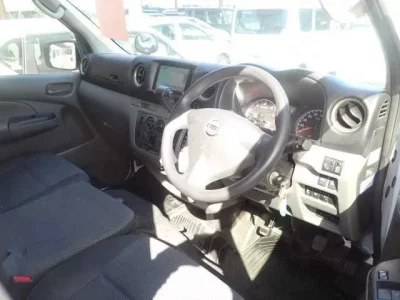 Nissan CARAVAN VAN