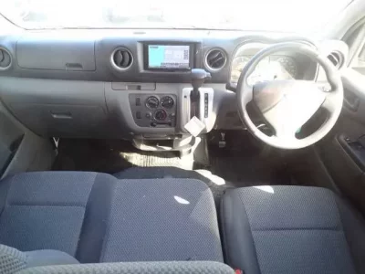 Nissan CARAVAN VAN