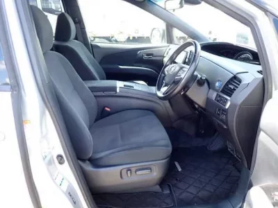 Toyota ESTIMA HYBRID