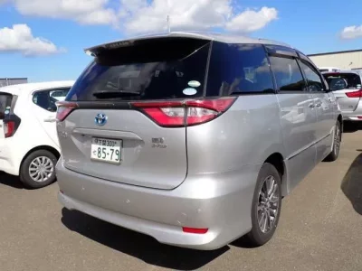 Toyota ESTIMA HYBRID