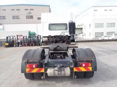 Nissan QUON