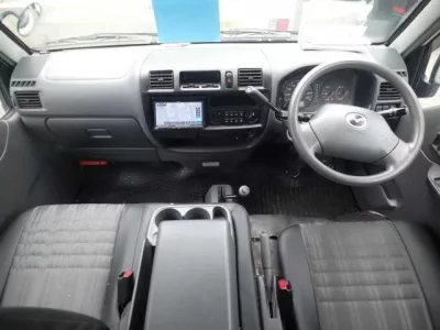 Mazda BONGO VAN