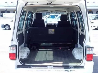 Mazda BONGO VAN