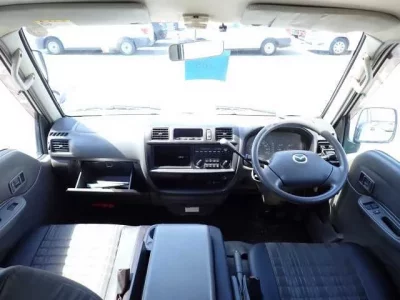 Mazda BONGO VAN