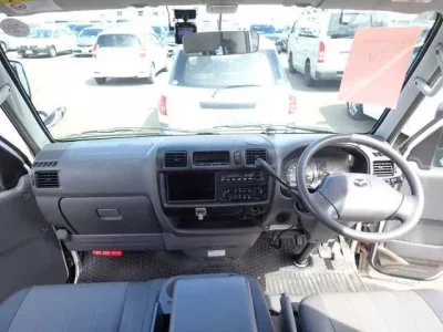 Mazda BONGO VAN