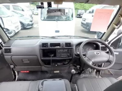 Mazda BONGO VAN