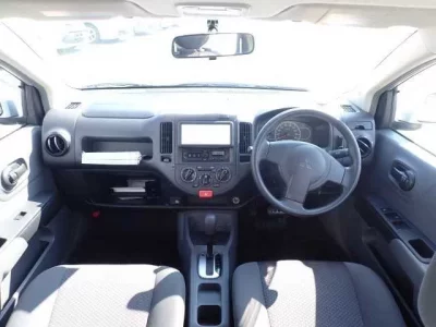 Mitsubishi LANCER VAN