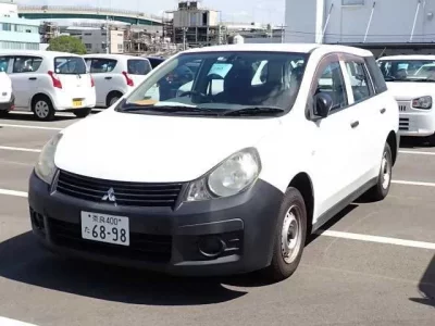 Mitsubishi LANCER VAN
