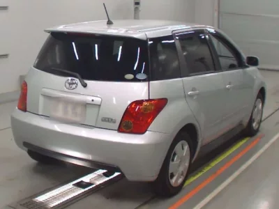 Toyota IST