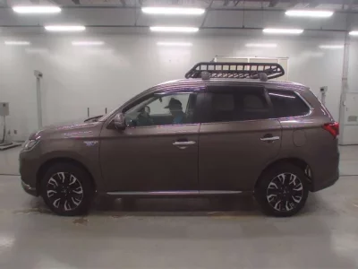 Mitsubishi OUTLANDER PHEV