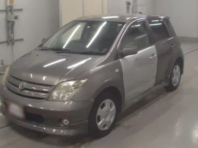 Toyota IST