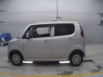 Suzuki MRWAGON