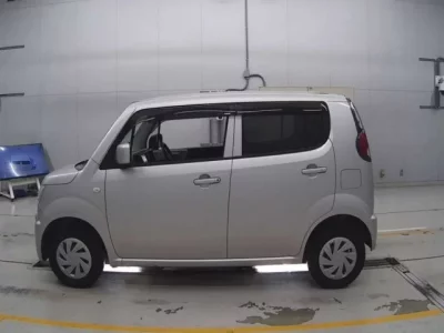 Suzuki MRWAGON