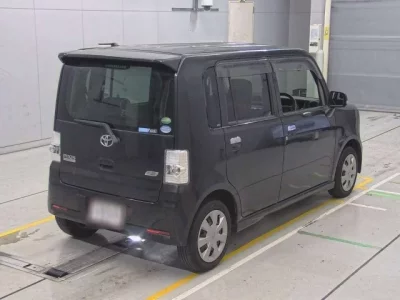 Toyota PIXIS SPACE