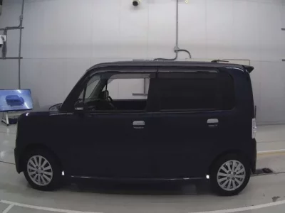 Toyota PIXIS SPACE