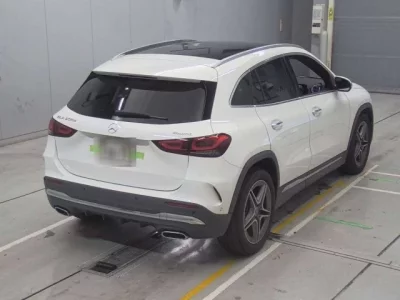 Mercedes-Benz GLA CLASS