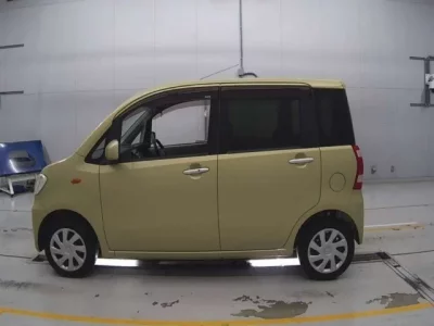 Daihatsu TANTO EXE
