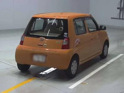 Daihatsu Esse