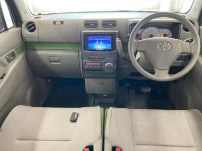 Toyota PIXIS SPACE