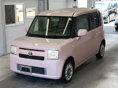 Toyota PIXIS SPACE