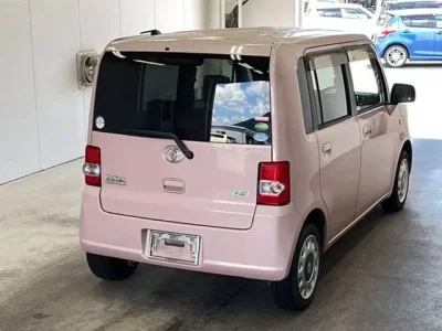 Toyota PIXIS SPACE