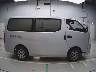 Nissan CARAVAN VAN