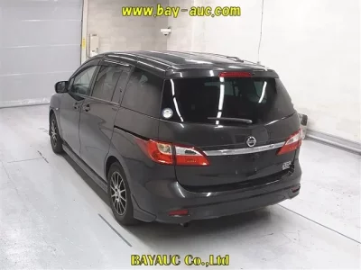Nissan LAFESTA