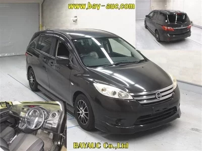 Nissan LAFESTA