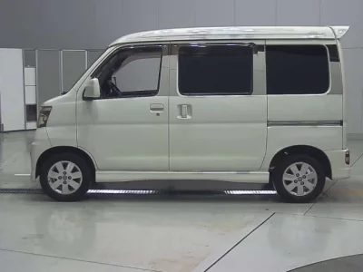 Daihatsu Atrai Wagon