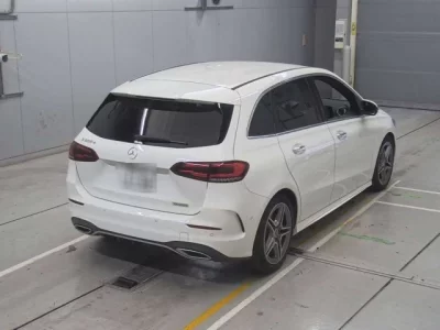 Mercedes-Benz B CLASS