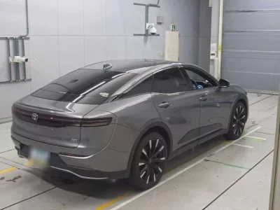 Toyota CROWN CROSSOVER