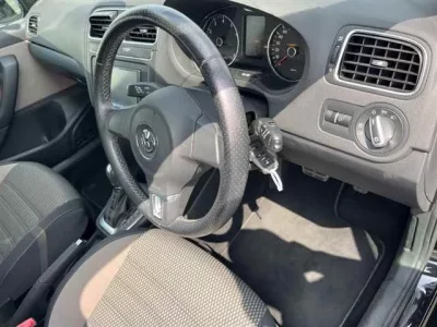 Volkswagen CROSS POLO