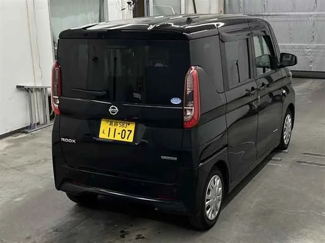 Nissan ROOX