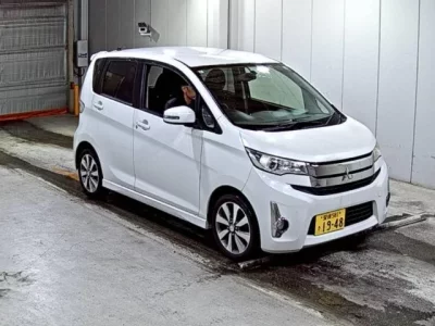 Mitsubishi EK CUSTOM
