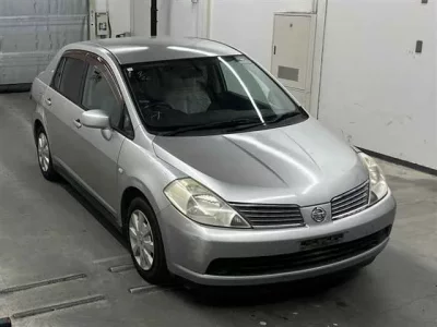 Nissan TIIDA LATIO