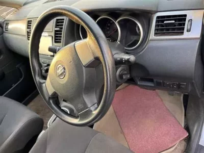 Nissan TIIDA LATIO