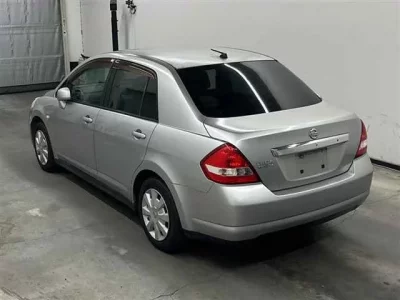 Nissan TIIDA LATIO