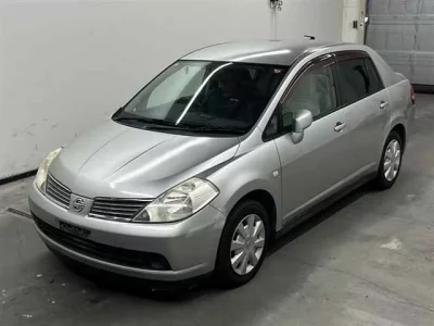 Nissan TIIDA LATIO