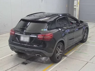 Mercedes-Benz GLA CLASS