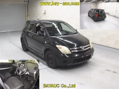 Toyota IST