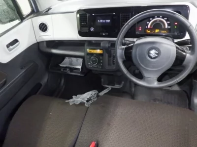 Suzuki MRWAGON