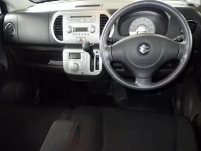 Suzuki MRWAGON