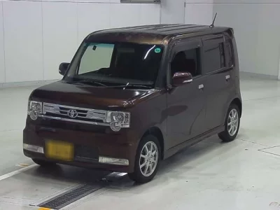 Toyota PIXIS SPACE