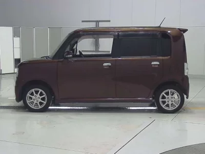Toyota PIXIS SPACE