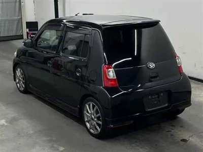 Daihatsu Esse
