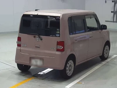 Toyota PIXIS SPACE