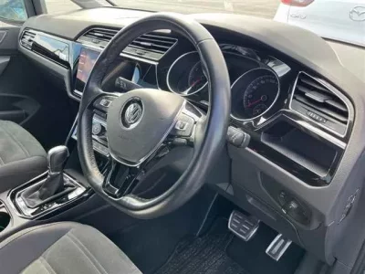 Volkswagen GOLF TOURAN