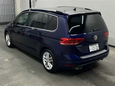 Volkswagen GOLF TOURAN