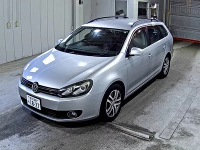 Volkswagen GOLF VARIANT